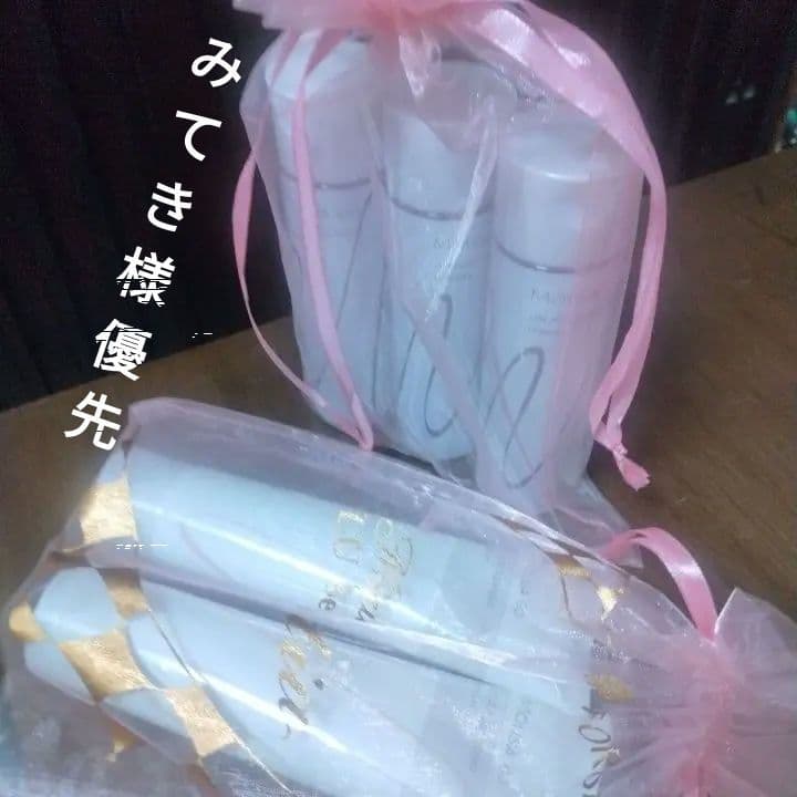 【みてき様ご連絡】●ムーサイオDNモイストローション3本とジェルクレンジング2本