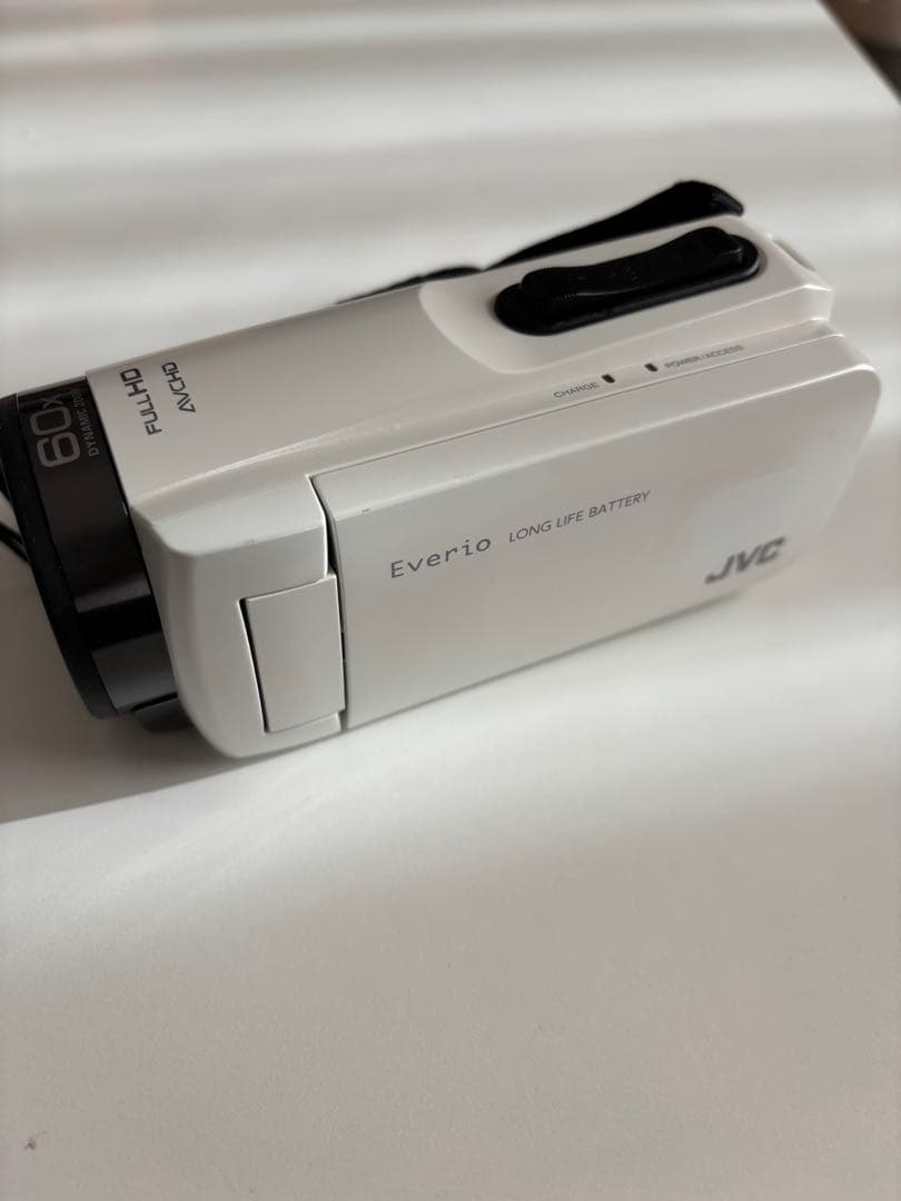 JVCケンウッド Everio GZ-F270-W ホワイト　動作品 GZ-F270 ビデオカメラ Everio（エブリオ） ホワイト [フルハイビジョン
