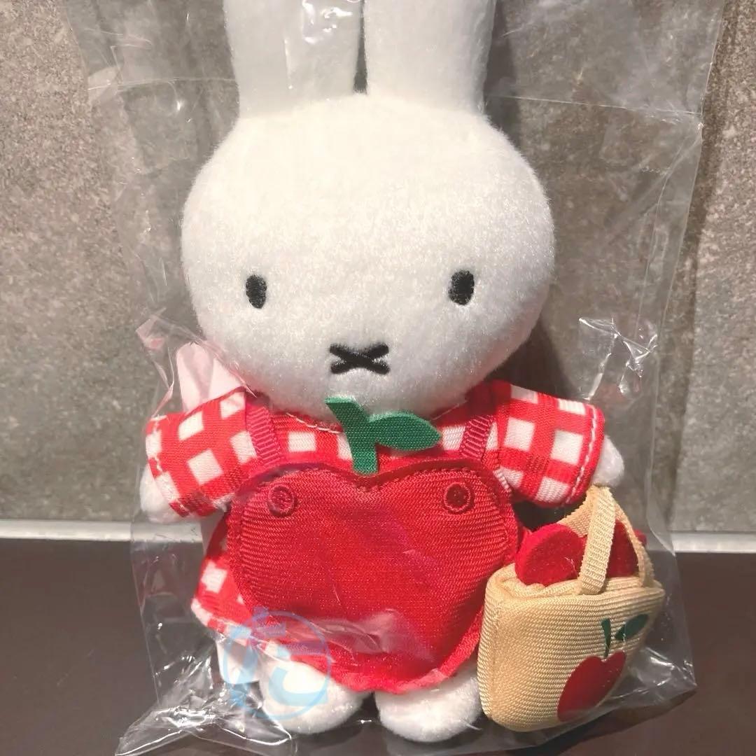 ミッフィー雑貨フェスタ2026 限定マスコット りんごエプロンマスコット