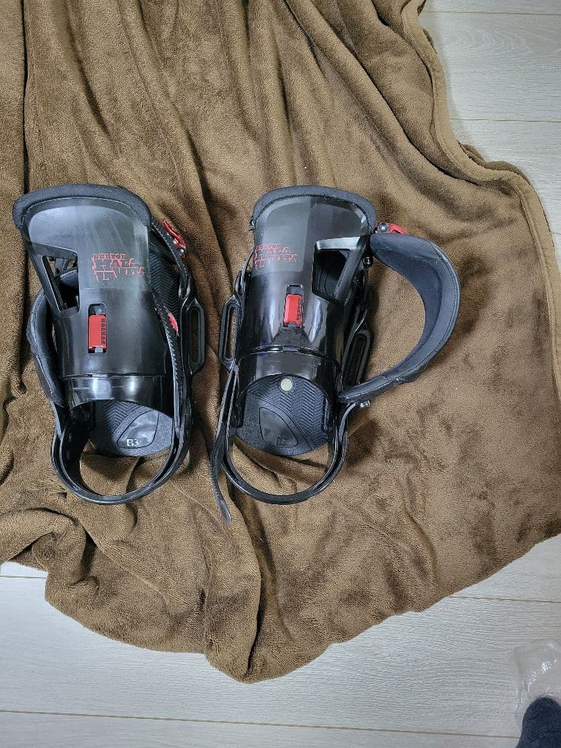 バートン マラヴィータ 2010 EST バインディング