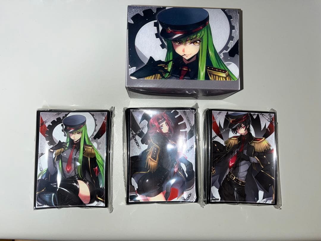 Amazon.co.jp: 【コードギアス】 デッキケース&スリーブ3点 軍服セット