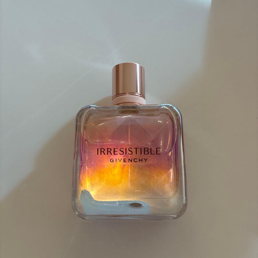 GIVENCHY イレジスティブル オーデパルファム ネクター