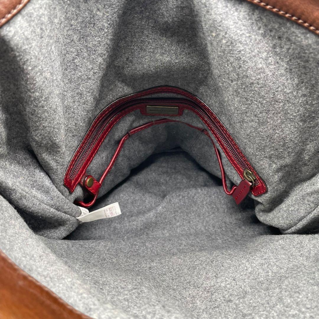 BANANA REPUBLIC Archive Leather Messeng - メルカリ