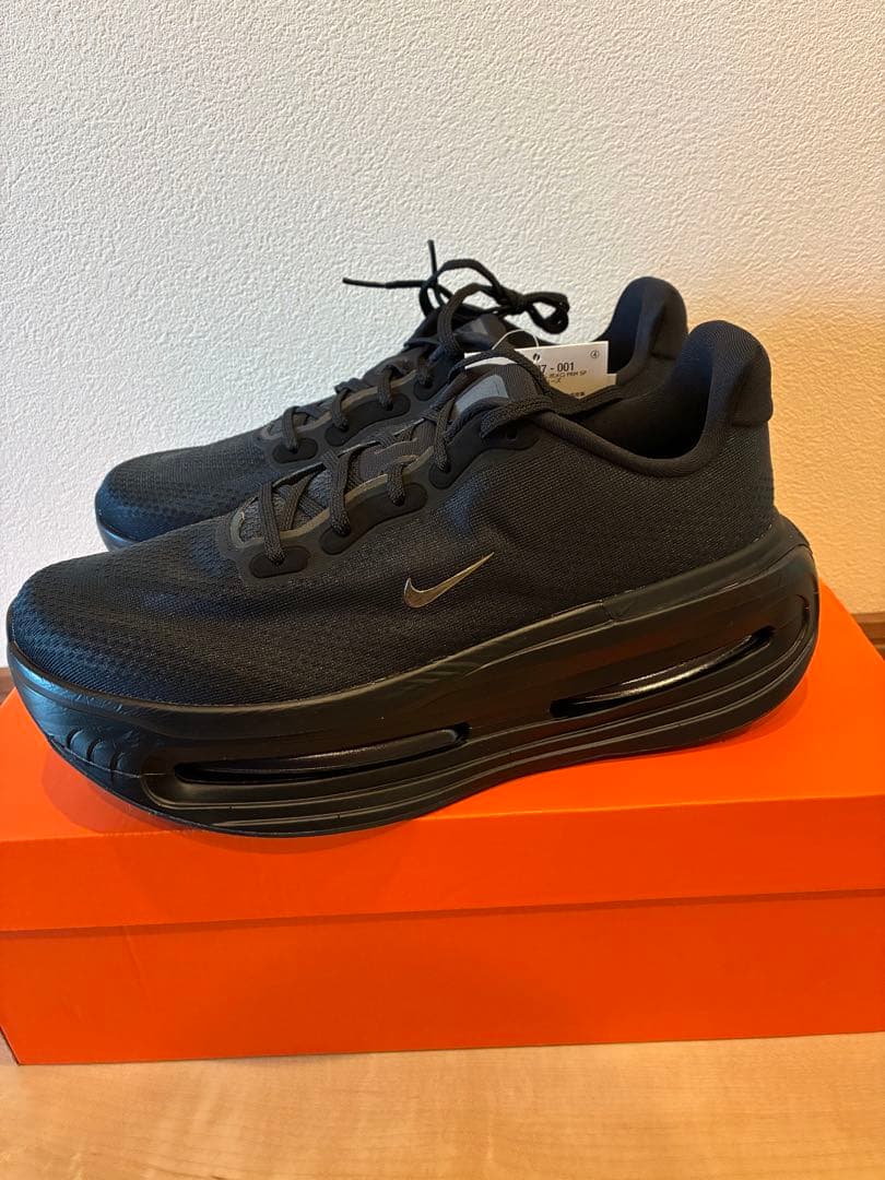 靴 Nike Vomero Premium \