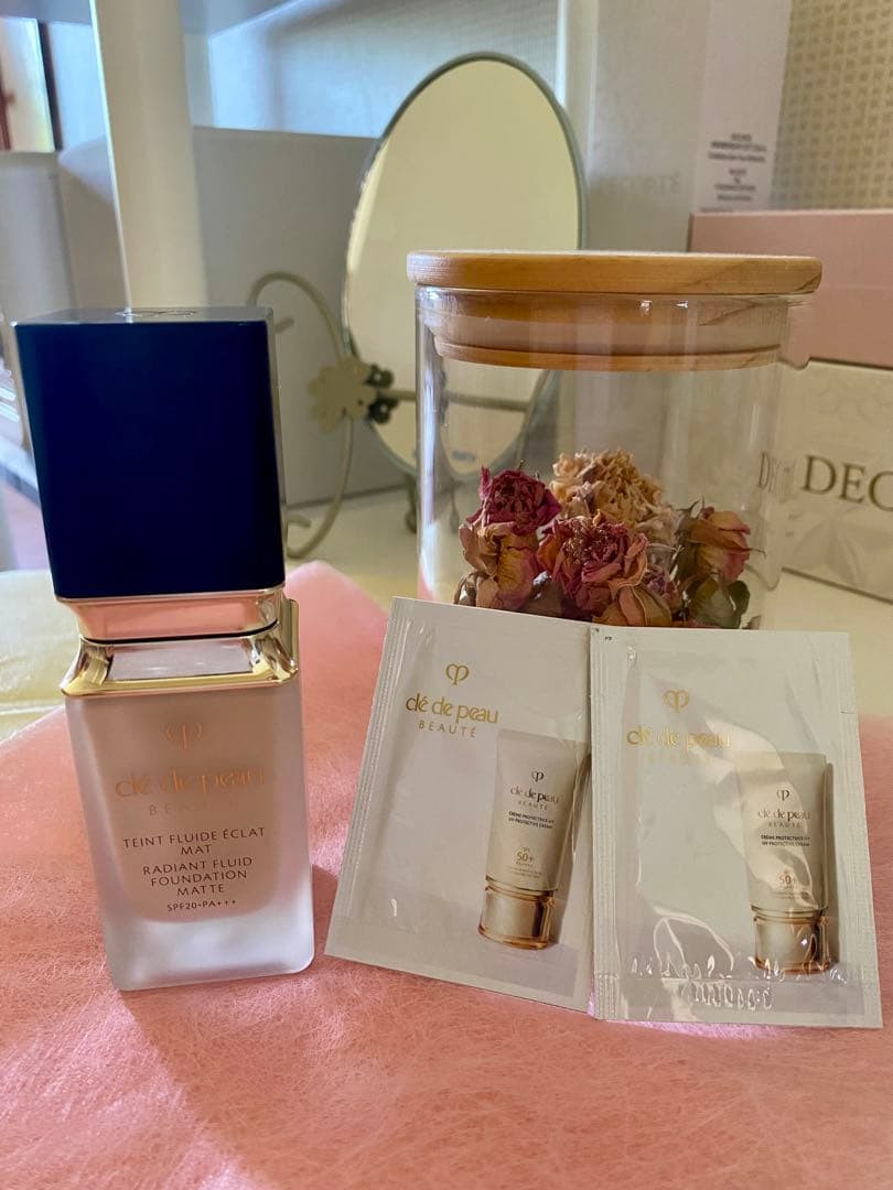 クレ・ド・ポー ボーテ タンフリュイドエクラ　マット　オークル00 おまけ付