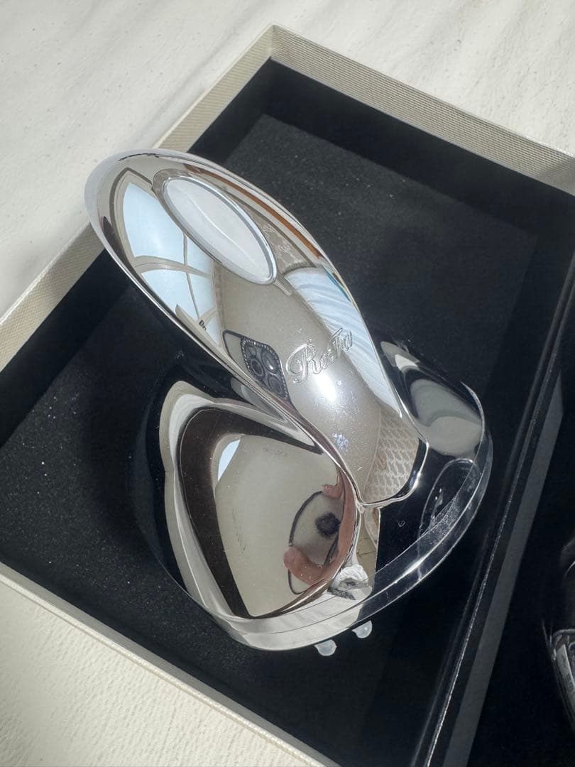 ReFa】 リファグレイス ヘッドスパ （シルバー） - メルカリ