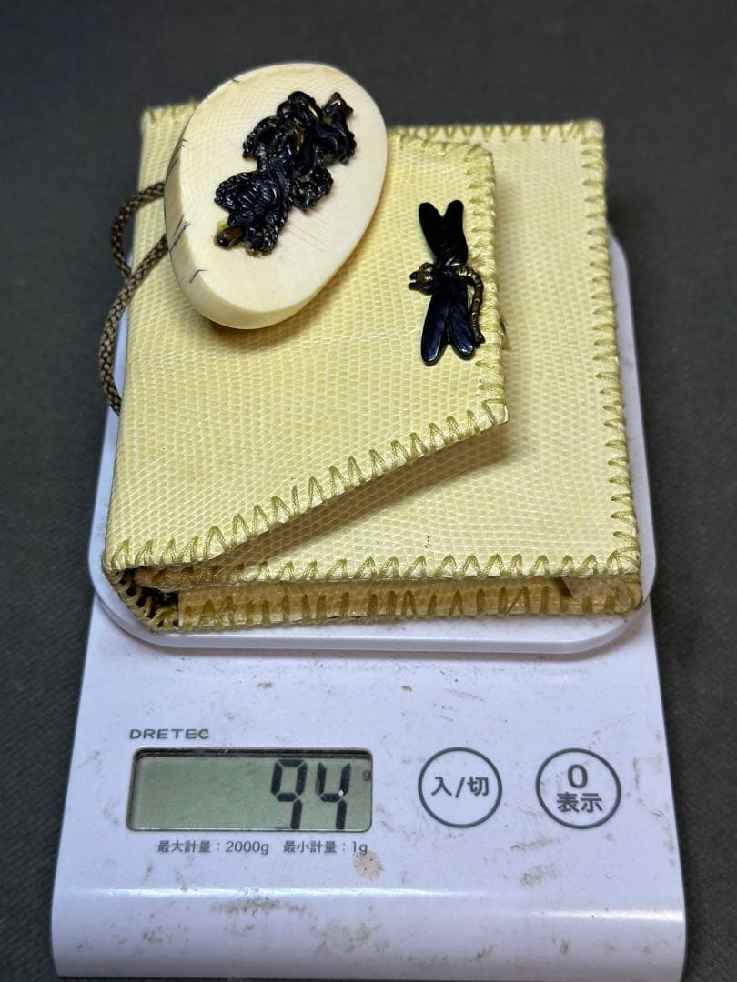 極上 根付 金具 煙草入れ 喫煙具 提げ物 天然素材 アンティーク 和彫