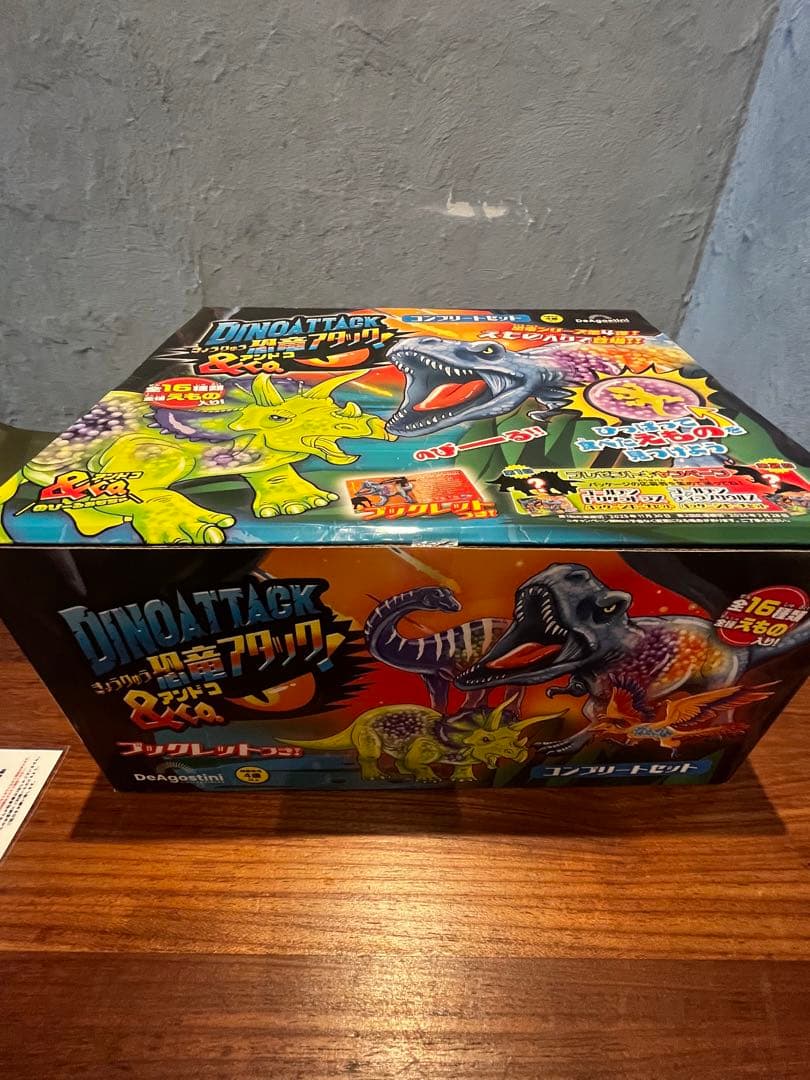 恐竜アタック＆Co.（アンドコ） コンプリートセット 16パック入り