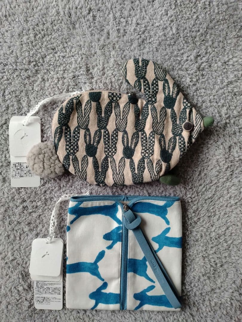 ミナペルホネン usa pouch と tetra pouch セット