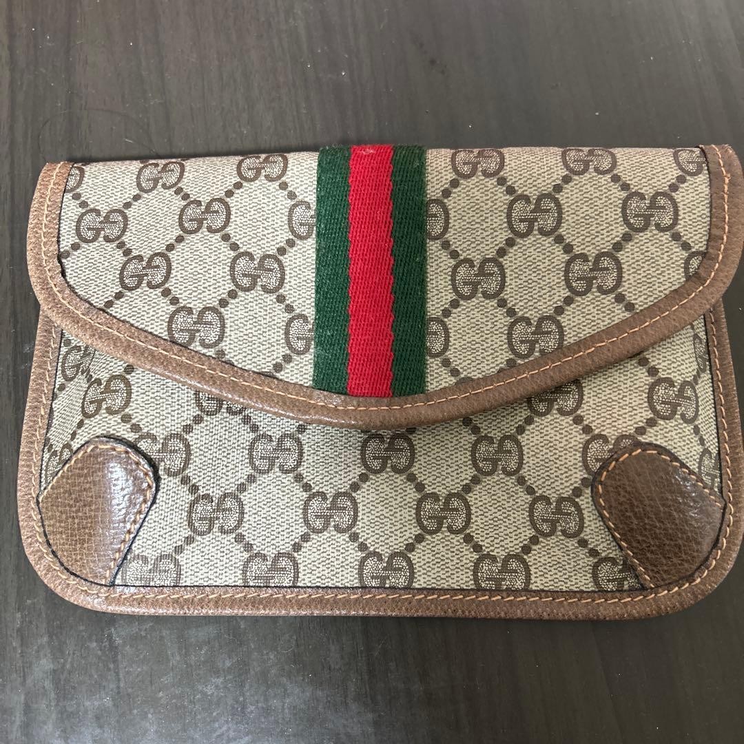 Gucci GGパターン フラップポーチ