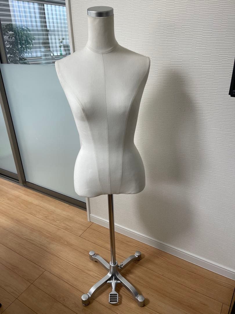 女性用マネキン 高さ調整可能