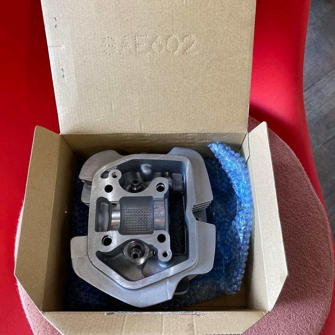 ✴︎純正部品✴︎ヘッドcomp.シリンダー12200-GEY-640 slide_DSC_0052.jpg