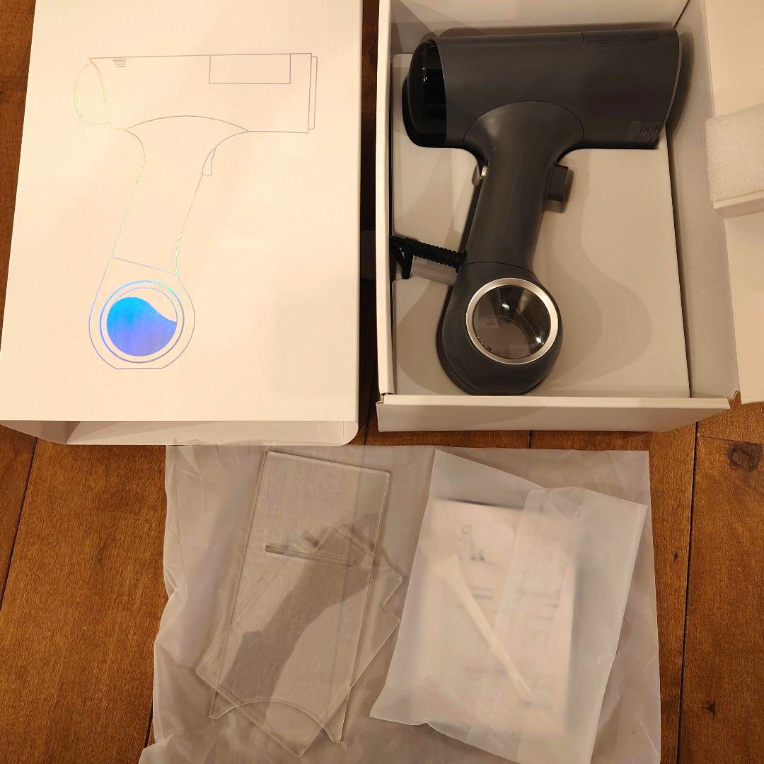 モルス 真空吸着式衣類スチーマー　morus V6