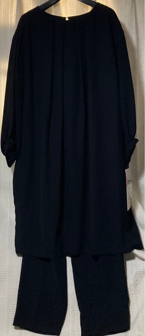 フォーマル黒セットアップスーツ