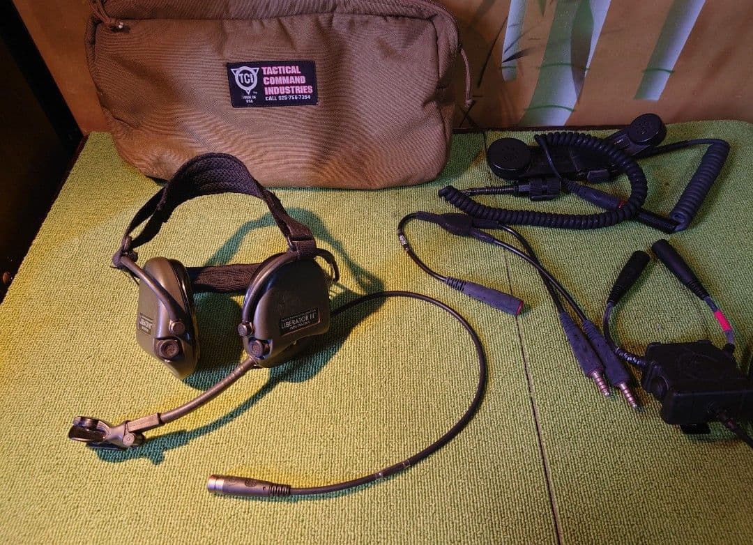 LIBERATOR III ヘッドセット　実物米軍放出品　ネックバンド