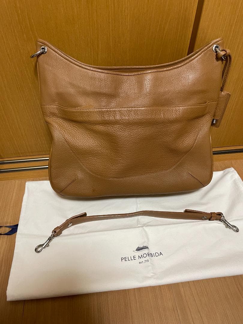 PELLE MORBIDA エディターズバッグ　ショルダーバッグ　本革 レザー