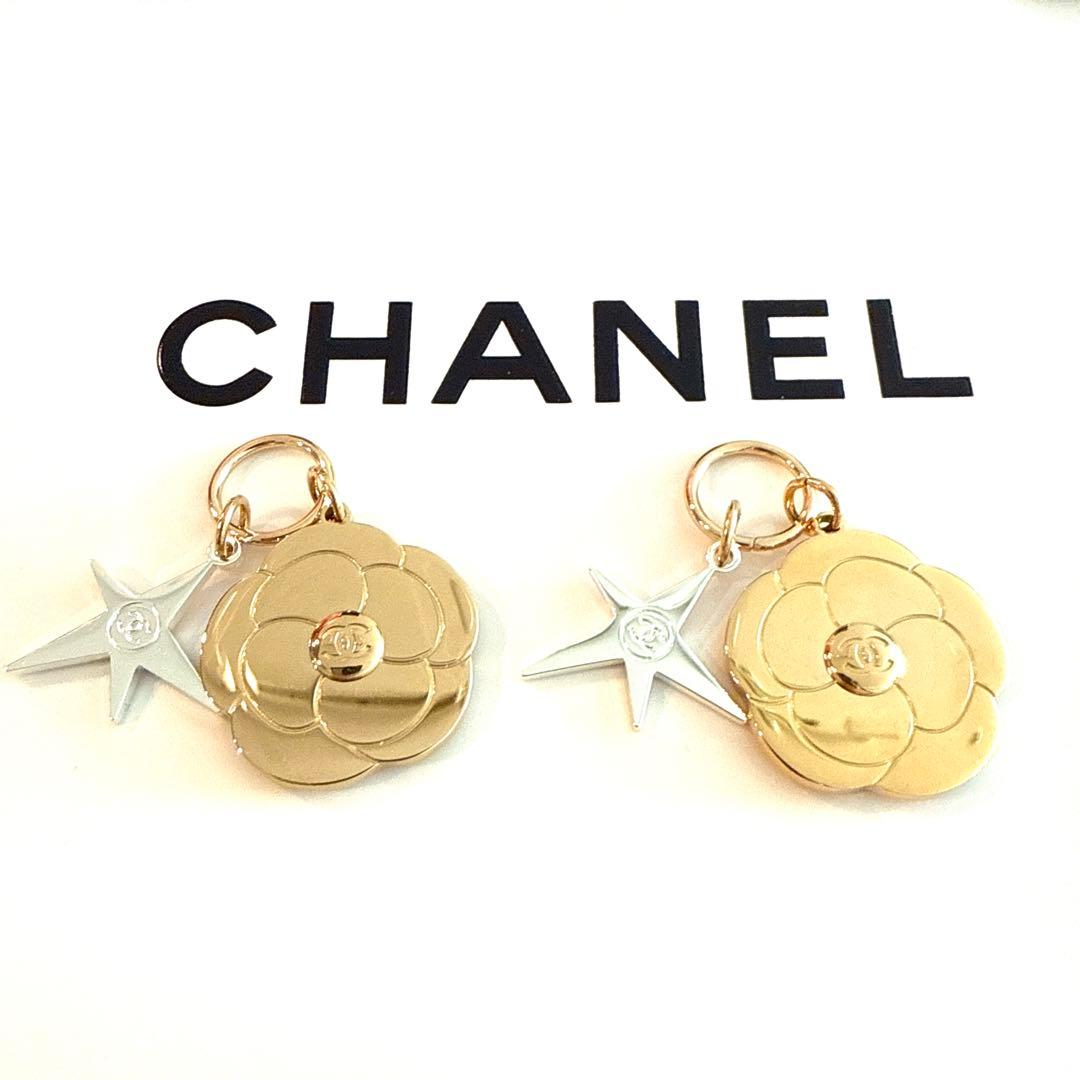 シャネル ホリデー 2025 チャーム カメリア 限定 2個 - メルカリ