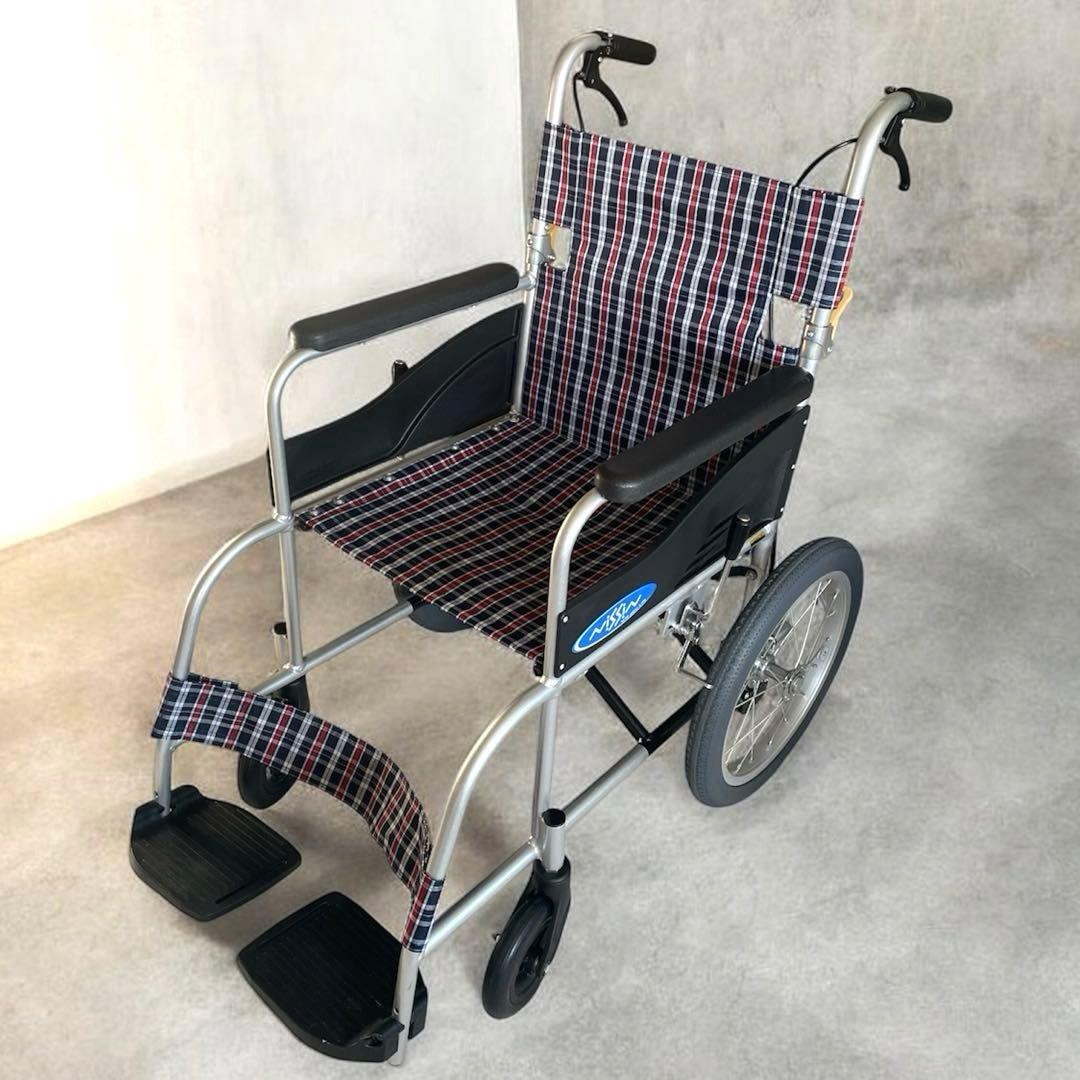 日進医療器 介助式 軽量車椅子 NEO-2 (取扱説明書あり)