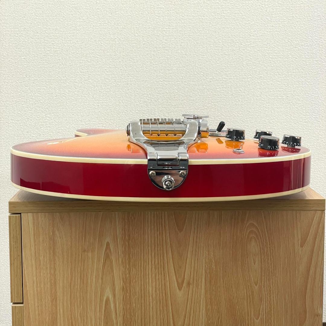 セミアコ】IRIN アイリーン ホロウFホール22フレット トレモロアーム機能