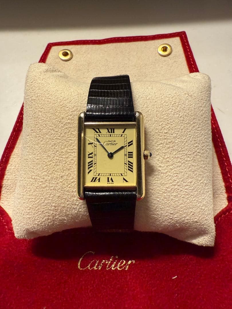 Cartier レクタングル 時計 ゴールド