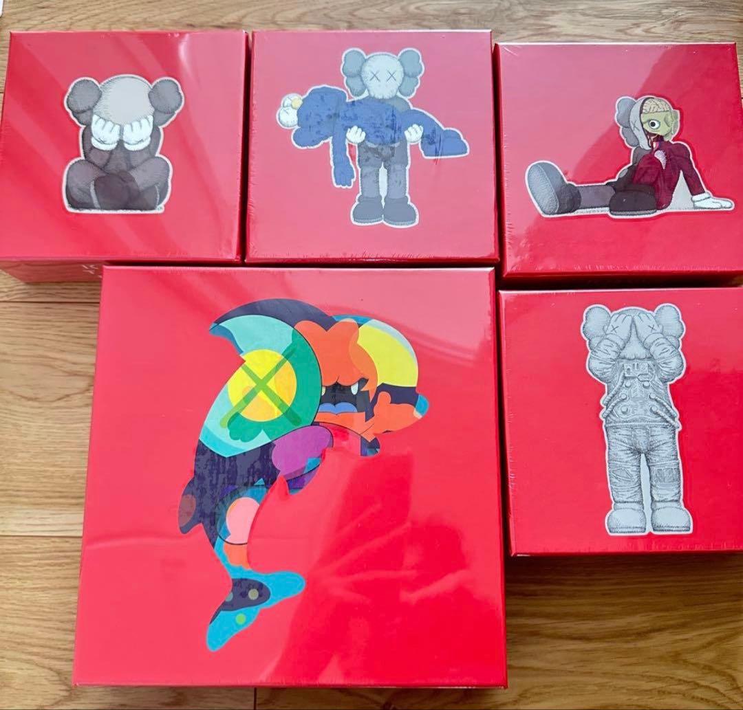 【新品・未開封】KAWS TOKYO FIRST パズル 5種セット カウズ