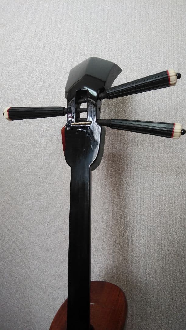 三線 銘苅春政作 知念大工型 特級黒檀材 棹と胴のみ