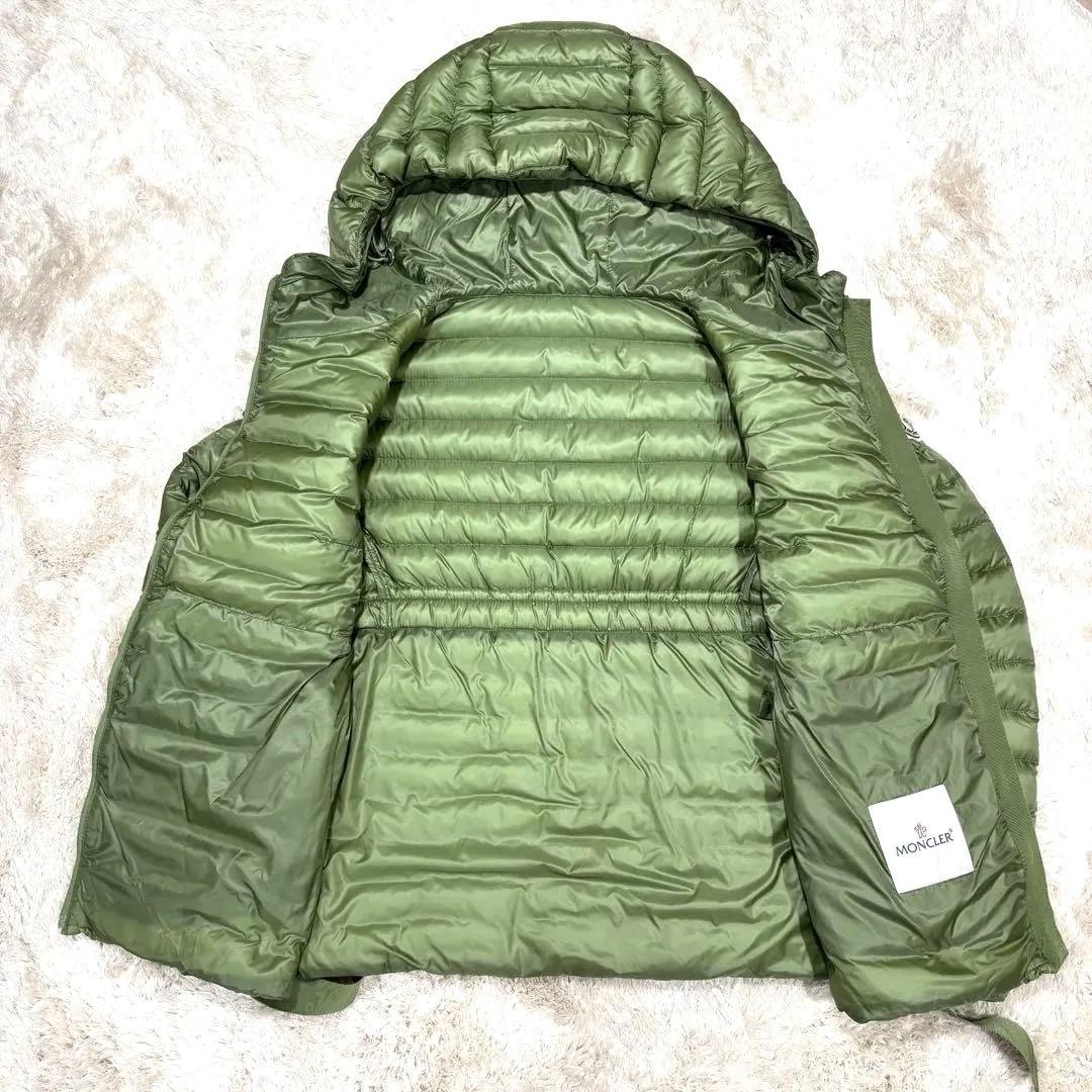 KKK様専用 モンクレール ライトダウンジャケットS フード ドローコード