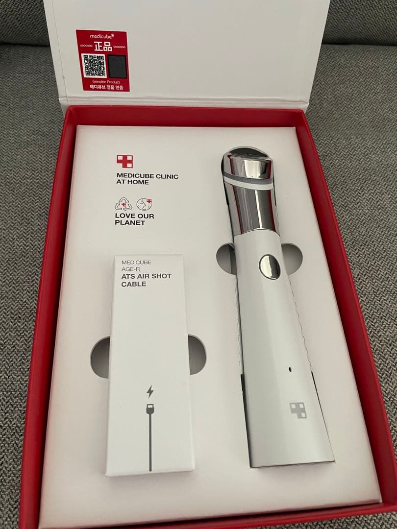 【値下げしました】medicube メディキューブ　ダーマエアショット