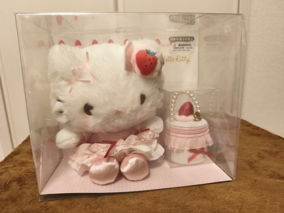 いちごホイップケーキシリーズ♡ぬいぐるみアクセサリーケースセットキティサンリオ