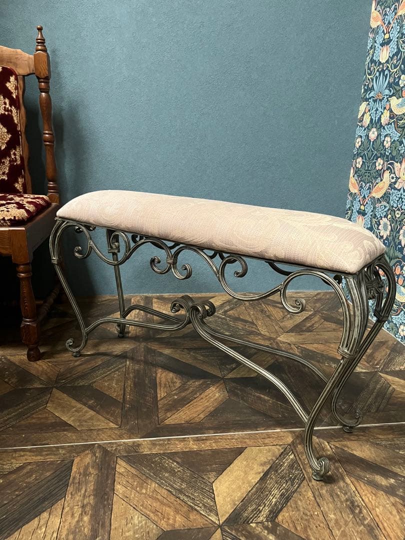 ロング スツール ベンチ 椅子 アイアン 猫脚 インテリア アンティーク アンティーク調 アイアン製 ロングスツール レザー調 猫脚｜Y-KAGU