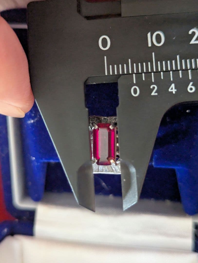 退院セール‼️バレンタイン値引き！ルビーの指輪1.35カラット写真も