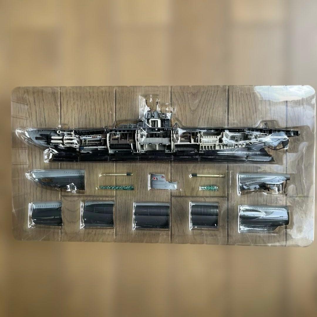 タルガ製1/144鋼密度模型UボートU-96内部構造再現模型 - メルカリ
