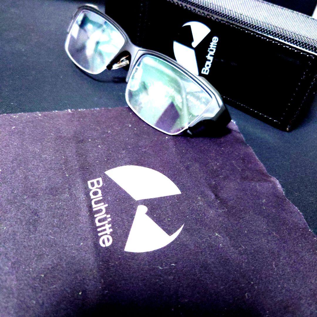 【伊織もえ】Bauhutte(バウヒュッテ) ゲーミングメガネ