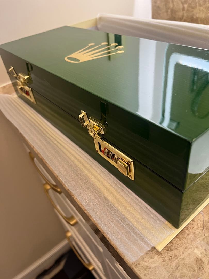 ROLEX 時計ケース グリーン 5本収納 - メルカリ