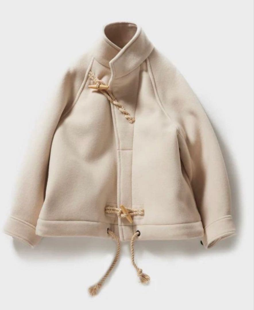 HYKE ダッフルコート　クリーム色