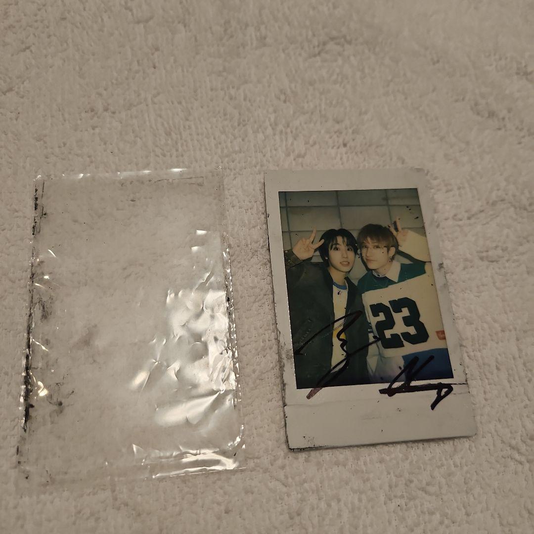 stray kids 直筆サイン入りチェキ(劣化あり) - メルカリ