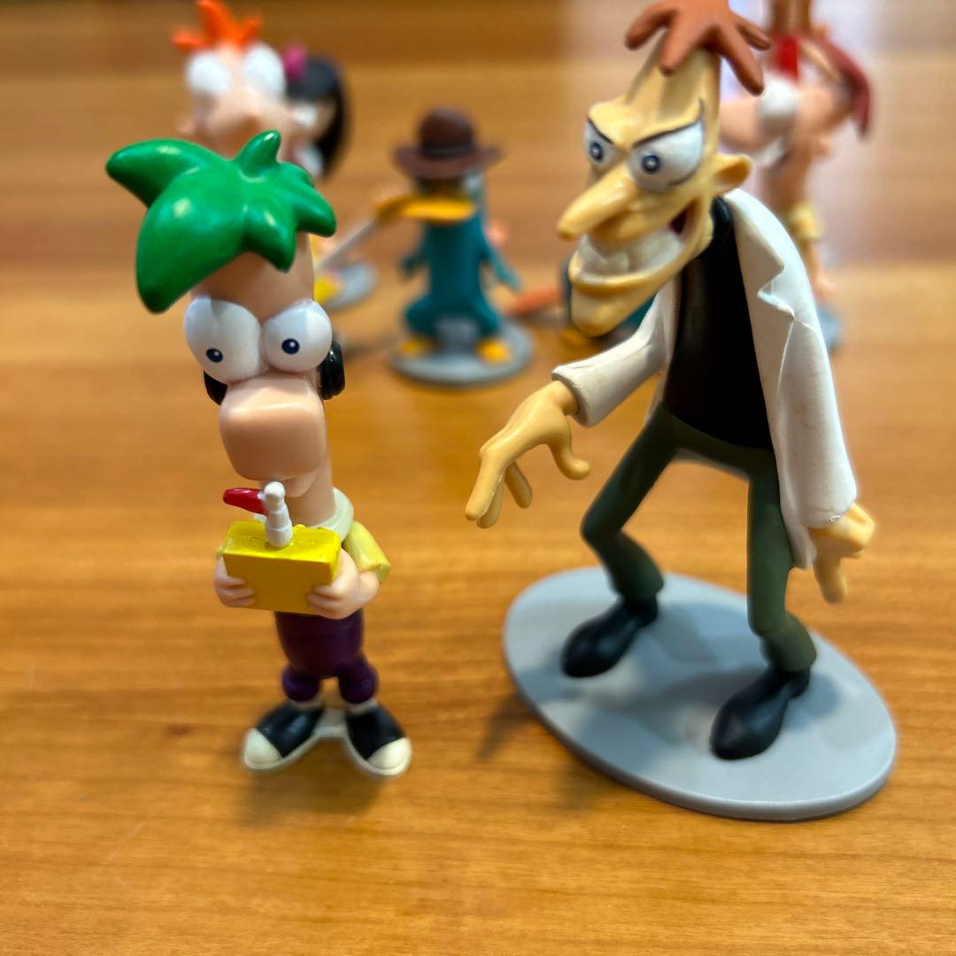 希少】フィニアスとファーブ フィギュアセット - メルカリ