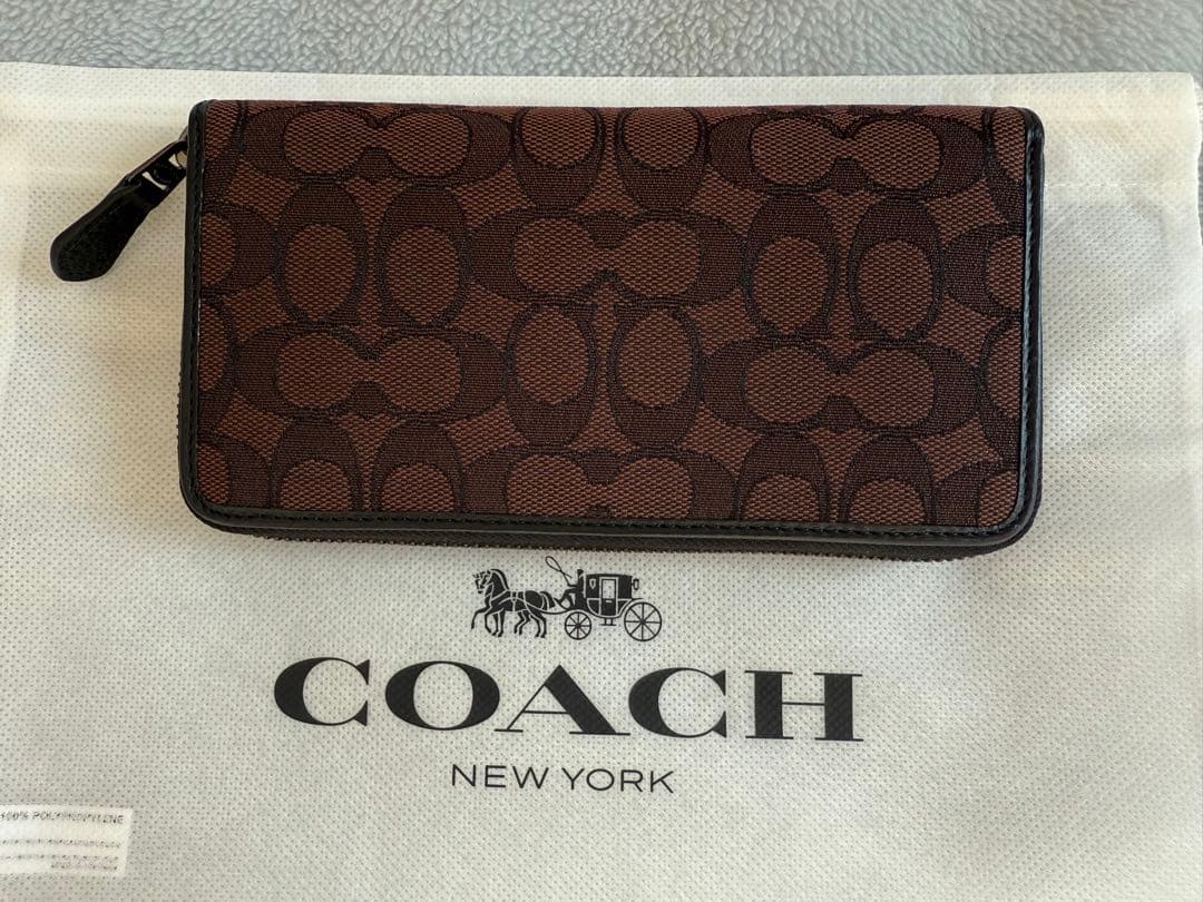 COACH ロゴパターン 長財布　新品未使用