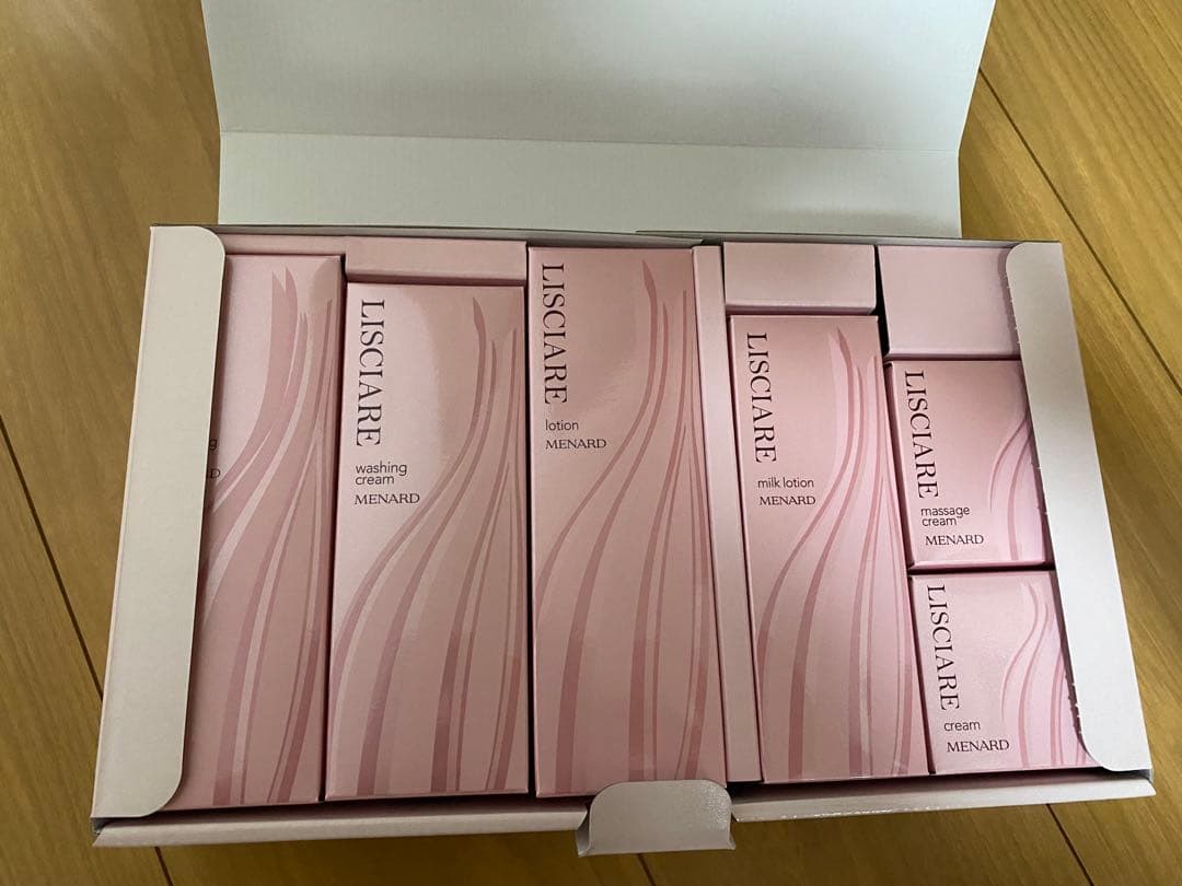 まりんちゃん⭐︎ 新品、未使用　メナード リシアル　６点セット