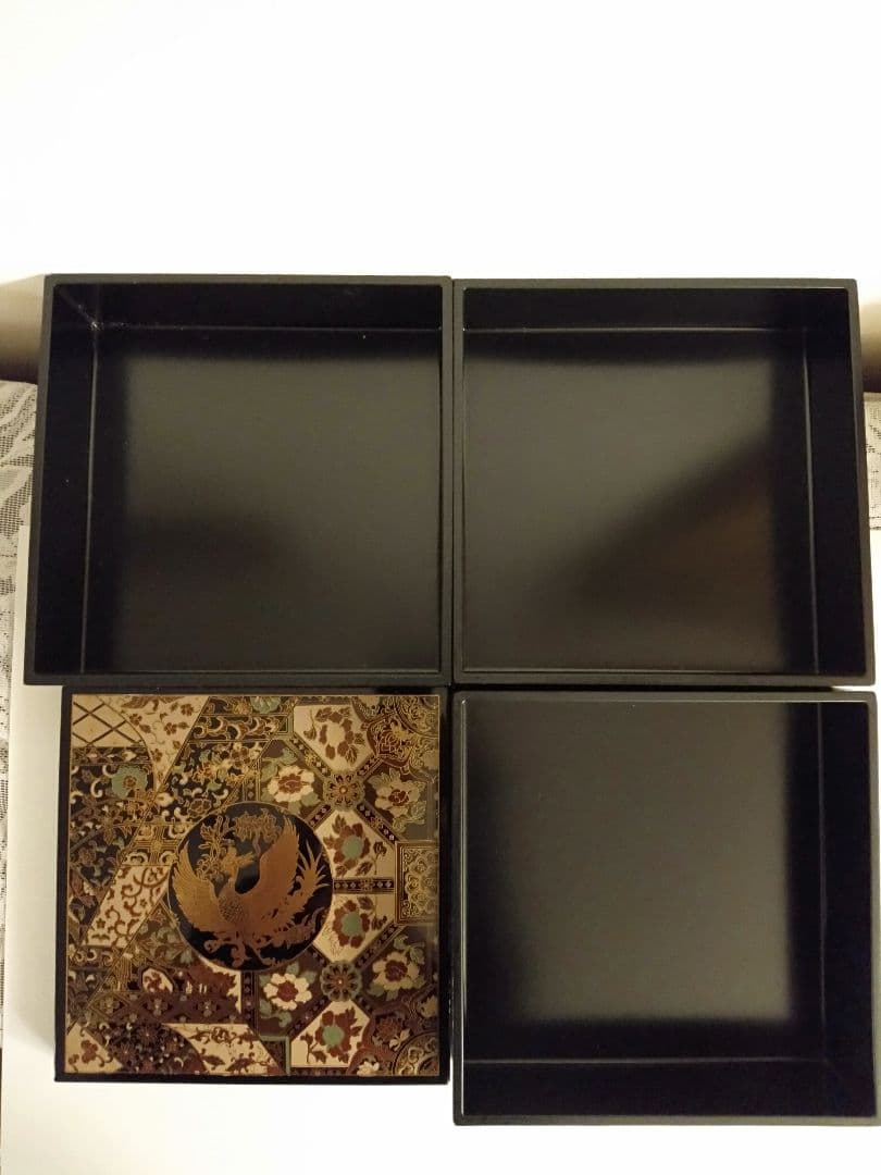 未使用】山中漆器 正倉院風蒔絵 鳳凰 重箱 三段重 おせち - メルカリ