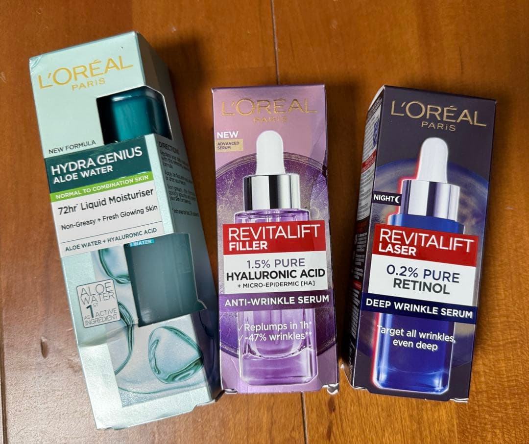 美容液2本とアロエウォーター