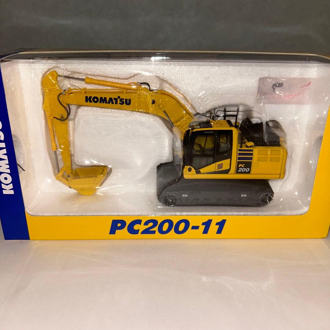 【値下げ中！非売品】コマツ建機 PC200-11 　重機　フィギュア