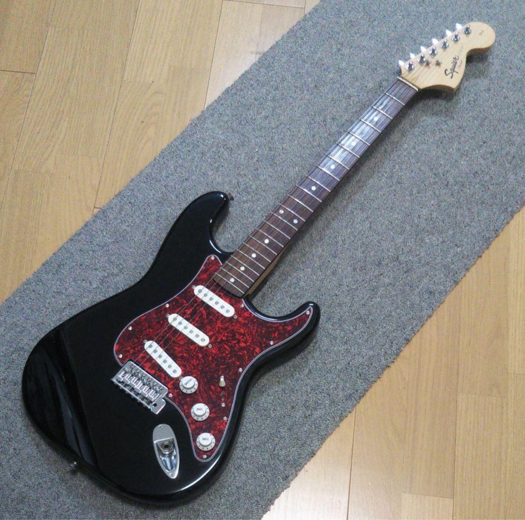 Squierストラトキャスター Squier by Fender SONIC STRATOCASTER HSS Maple Fingerboard Black
