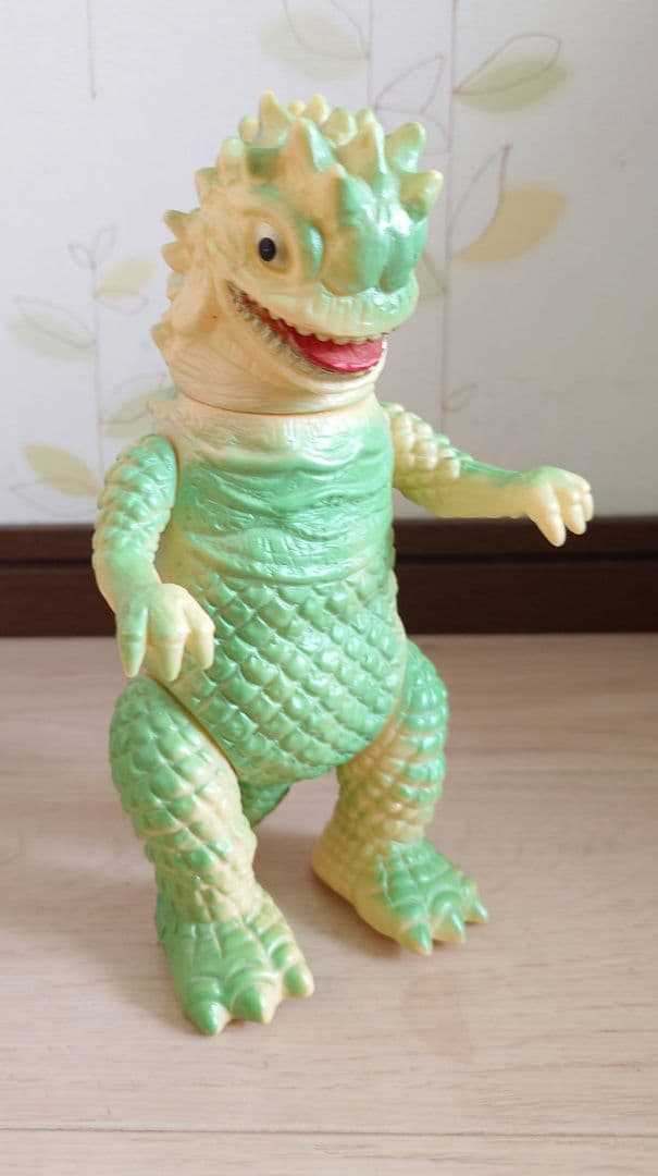 ベムラー　ブルマァク　　ソフビ