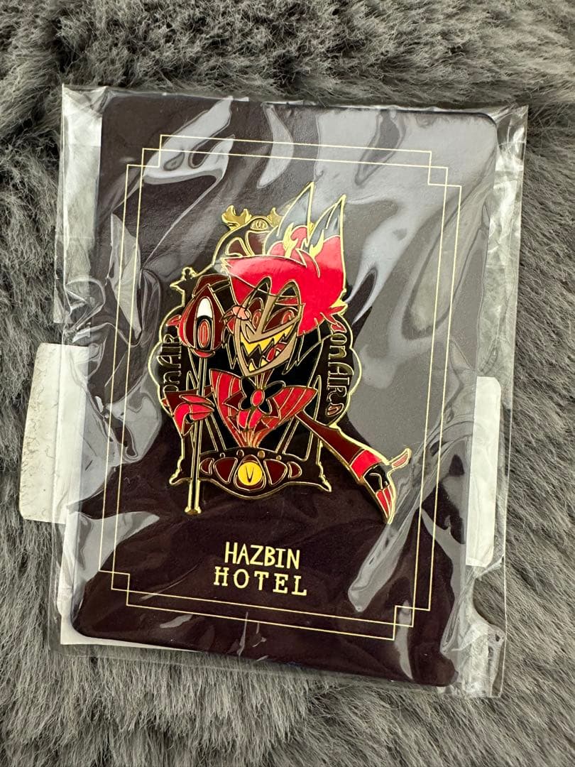 即購入ok ハズビンホテル hazbin hotel ピンズ アラスター - メルカリ