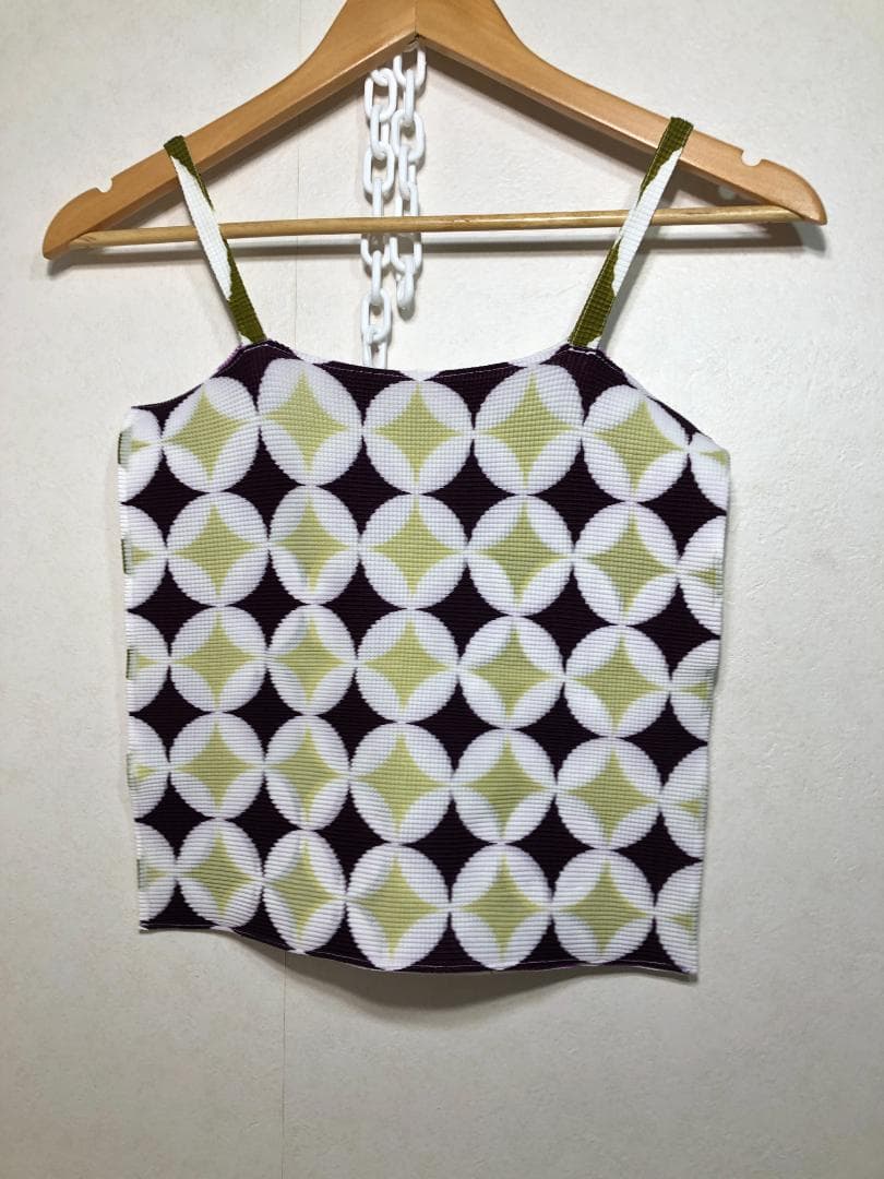 059051 ISSEY MIYAKE PLEATS (T.) プリーツ