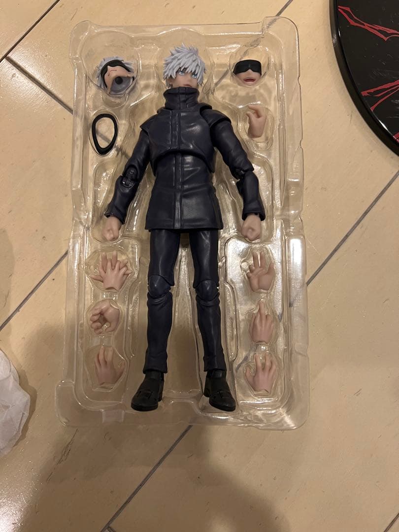 USED美品★S.H.Figuarts 呪術廻戦 五条悟 フィギュアーツ 送料込