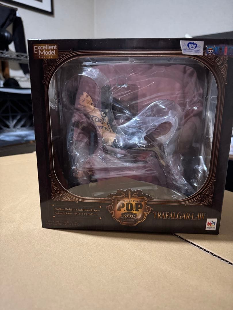 SOC POP ワンピース　フィギュア　トラガルファー・ロー Amazon | メガハウス ONE PIECE ポートレートオブパイレーツ“S.O.C