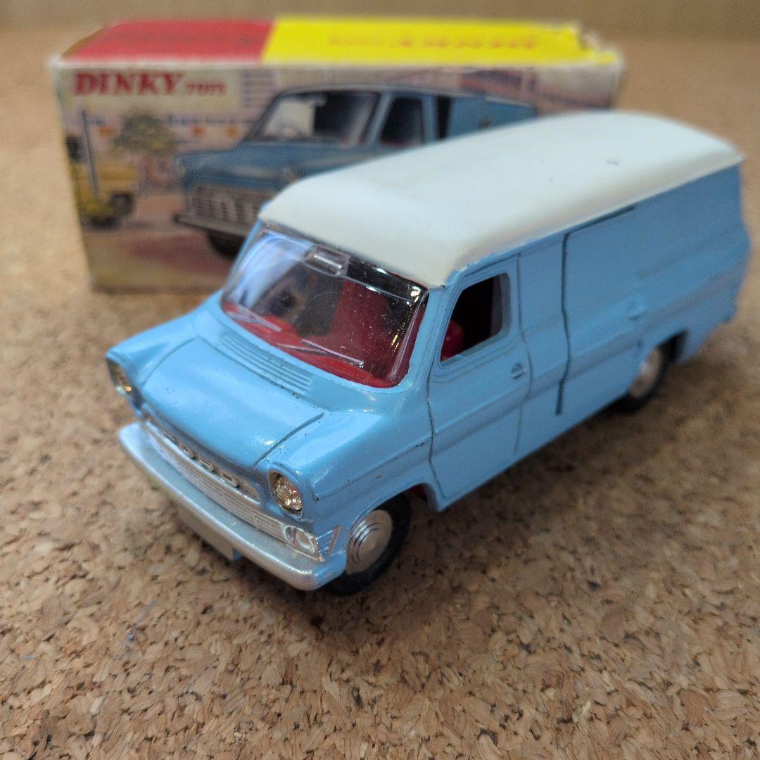 dinky toys Ford Transit Van イングランド製