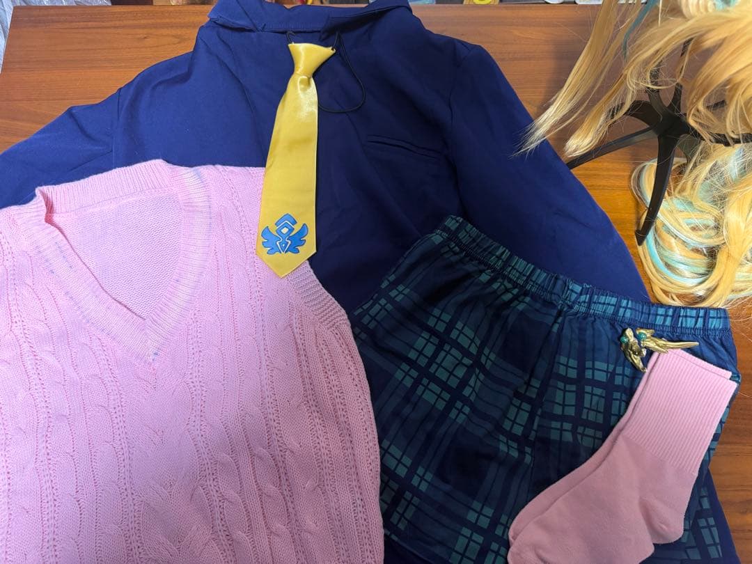 立伝都々 コスプレウィッグと衣装セット - メルカリ